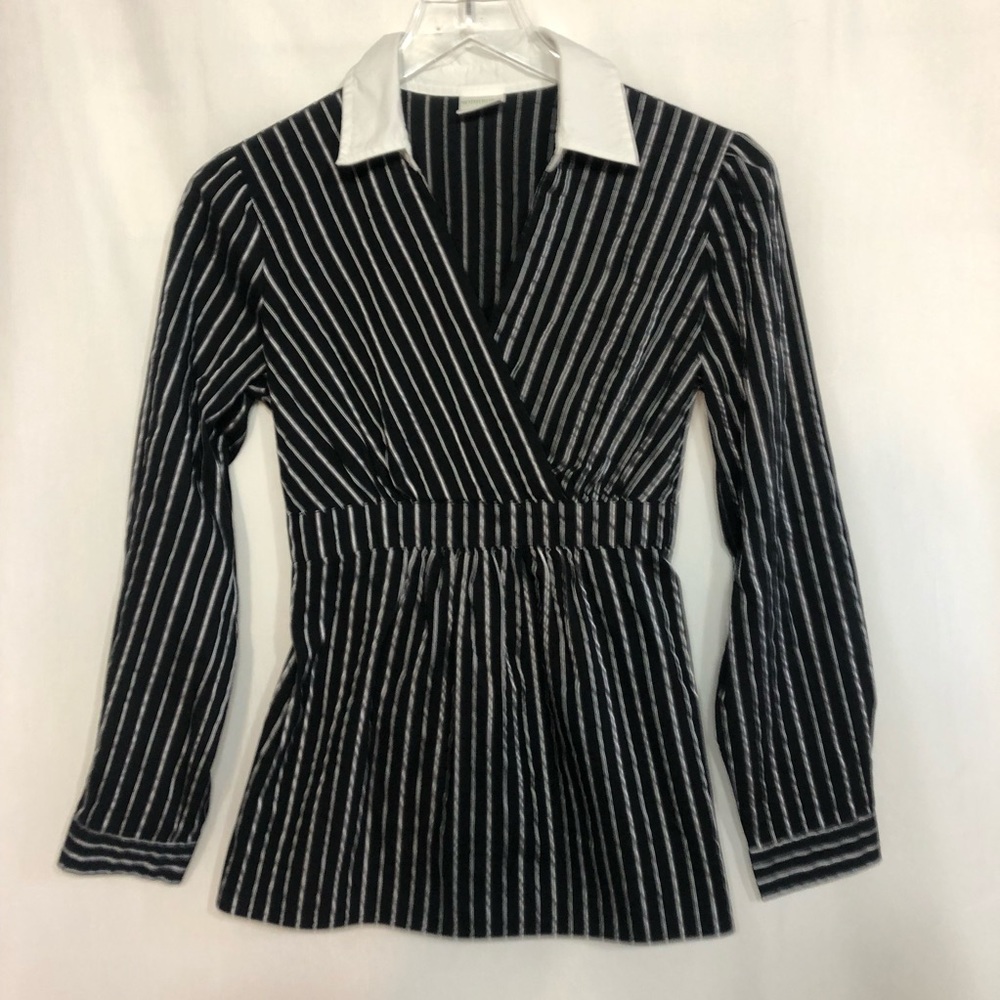 Motherhood Maternity Top size Small